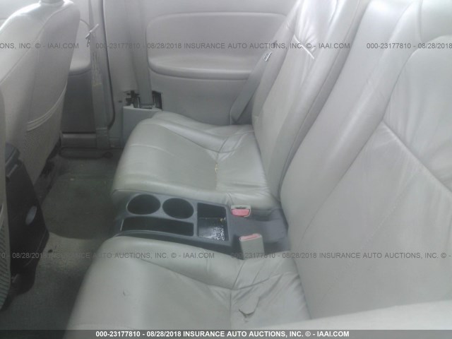 1G8ZR127XYZ192204 - 2000 SATURN SC2 SILVER photo 8