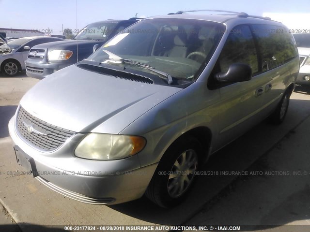 2C8GP74L12R779214 - 2002 CHRYSLER TOWN & COUNTRY EX SILVER photo 2