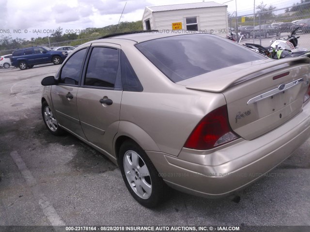 1FAFP38342W105183 - 2002 FORD FOCUS ZTS GOLD photo 3