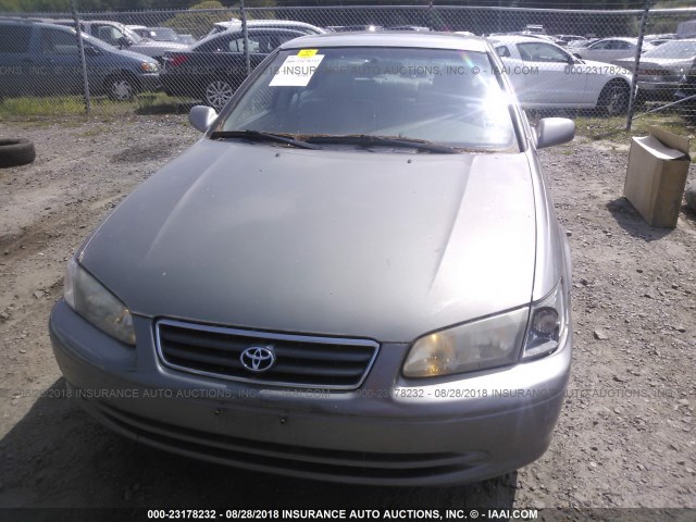 JT2BG22K5Y0492463 - 2000 TOYOTA CAMRY CE/LE/XLE 灰色 照片 6