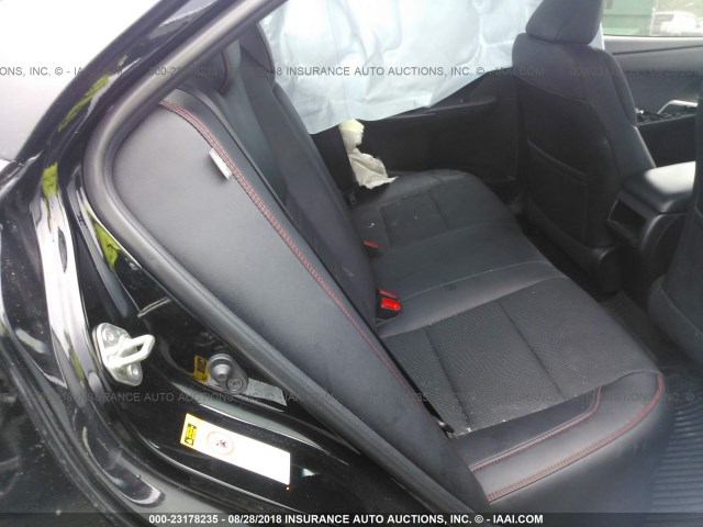4T1BF1FK2HU813944 - 2017 TOYOTA CAMRY LE/XLE/SE/XSE 黑色 照片 8