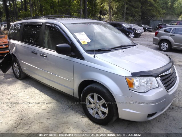 2A8HR44H88R115469 - 2008 CHRYSLER TOWN & COUNTRY LX SILVER photo 1