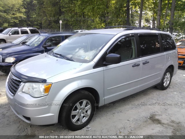 2A8HR44H88R115469 - 2008 CHRYSLER TOWN & COUNTRY LX SILVER photo 2
