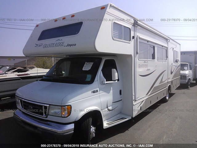 1FDXE45SX3HA42033 - 2003 FORD JAYCO GRANITE RIDGE E450 SUPER DUTY CUTWY VAN WHITE photo 2