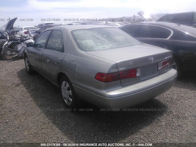 JT2BG28K1Y0408422 - 2000 TOYOTA CAMRY LE/XLE TAN photo 3