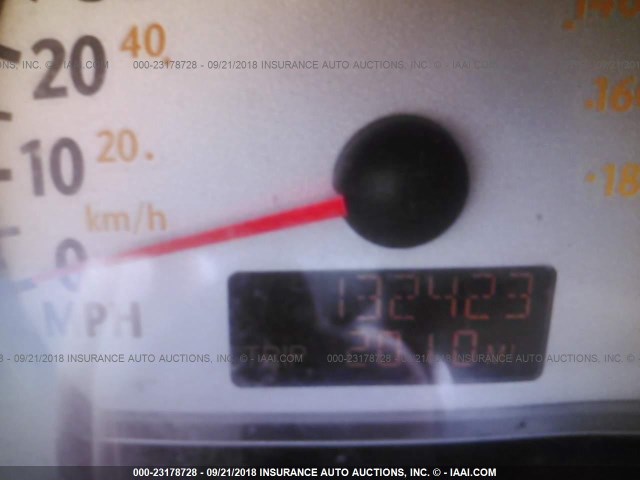 1G8AL52F44Z231439 - 2004 SATURN ION LEVEL 3 GRAY photo 7