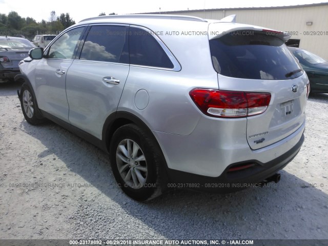 5XYPG4A56GG009981 - 2016 KIA SORENTO LX/L SILVER photo 3