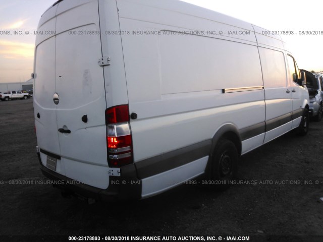 WDYPE845685268784 - 2008 FREIGHTLINER Sprinter 2500 WHITE photo 4
