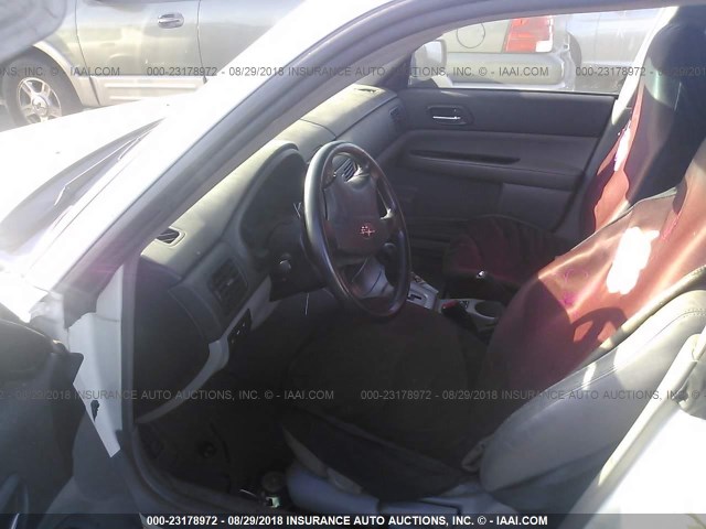 JF1SG65644H737364 - 2004 SUBARU FORESTER 2.5XS თეთრი ფოტო 5
