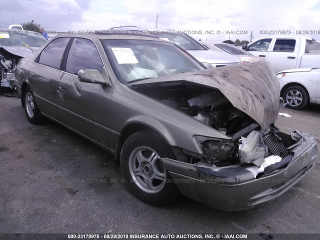 JT2BG28KXX0275724 - 1999 TOYOTA CAMRY LE/XLE GOLD photo 1