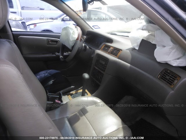 JT2BG28KXX0275724 - 1999 TOYOTA CAMRY LE/XLE GOLD photo 5
