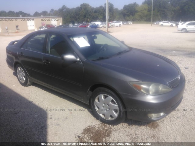 JTDBE32K030167456 - 2003 TOYOTA CAMRY LE/XLE GRAY photo 1
