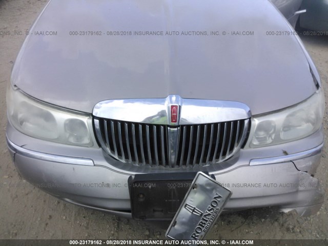 1LNHM81WX1Y647271 - 2001 LINCOLN TOWN CAR EXECUTIVE TAN photo 10
