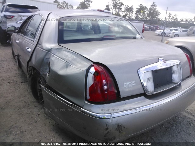 1LNHM81WX1Y647271 - 2001 LINCOLN TOWN CAR EXECUTIVE TAN photo 3