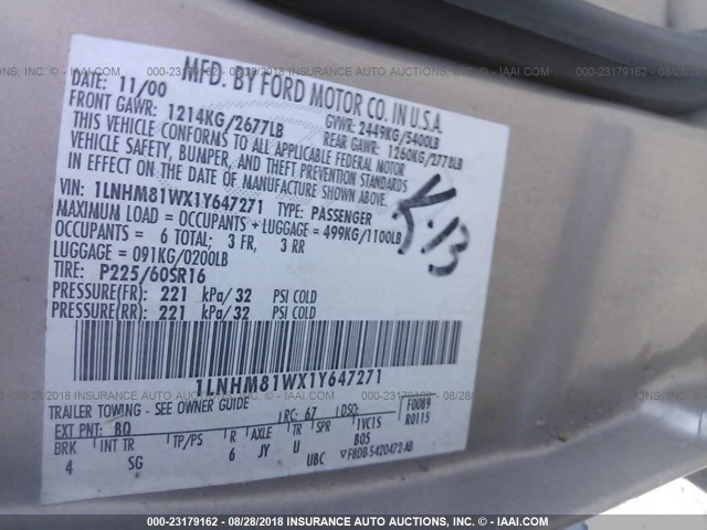 1LNHM81WX1Y647271 - 2001 LINCOLN TOWN CAR EXECUTIVE TAN photo 9