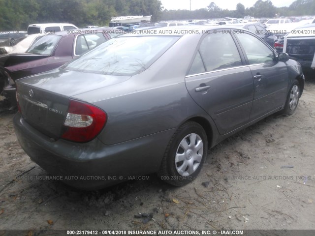 4T1BE32K03U711569 - 2003 TOYOTA CAMRY LE/XLE/SE Сұр фото 4