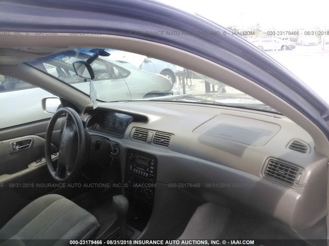 4T1BG22K2XU420744 - 1999 TOYOTA CAMRY CE/LE/XLE 棕色 照片 5
