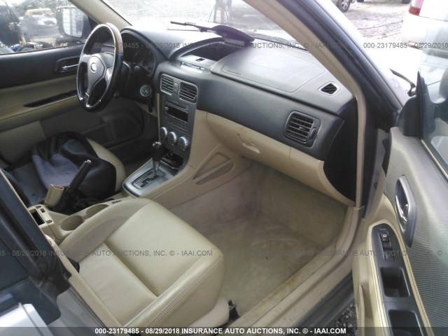 JF1SG67646H735226 - 2006 SUBARU FORESTER 2.5X LL BEAN GRAY photo 5