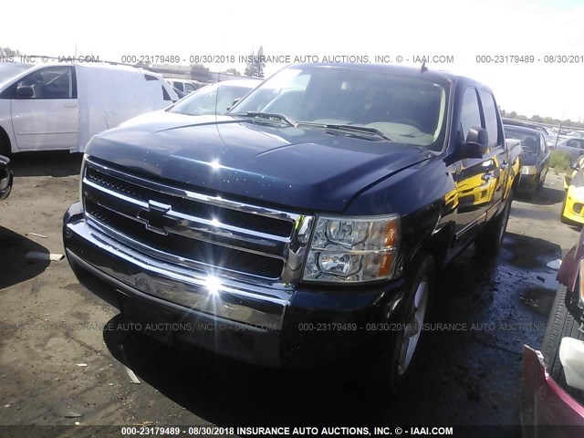 3GCEC13C67G553881 - 2007 CHEVROLET SILVERADO C1500 CREW CAB BLUE photo 2