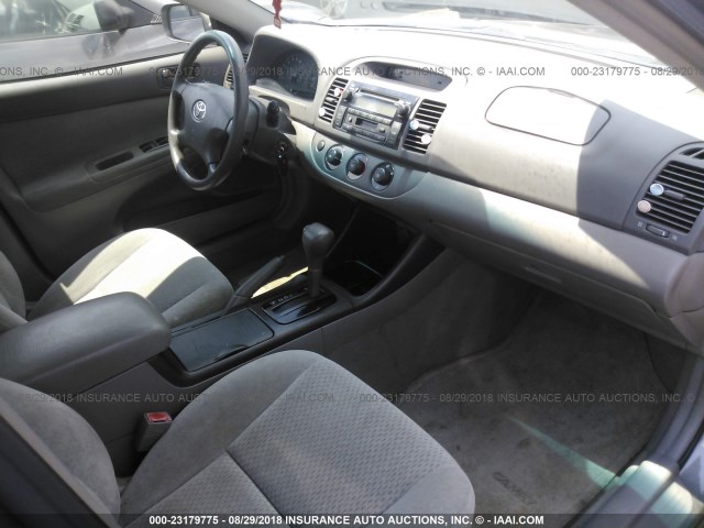4T1BE32K53U676477 - 2003 TOYOTA CAMRY LE/XLE/SE Boz foto 5