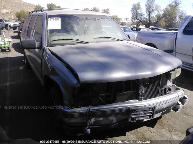 3GKEC16R3XG547444 - 1999 GMC SUBURBAN C1500 SILVER photo 6