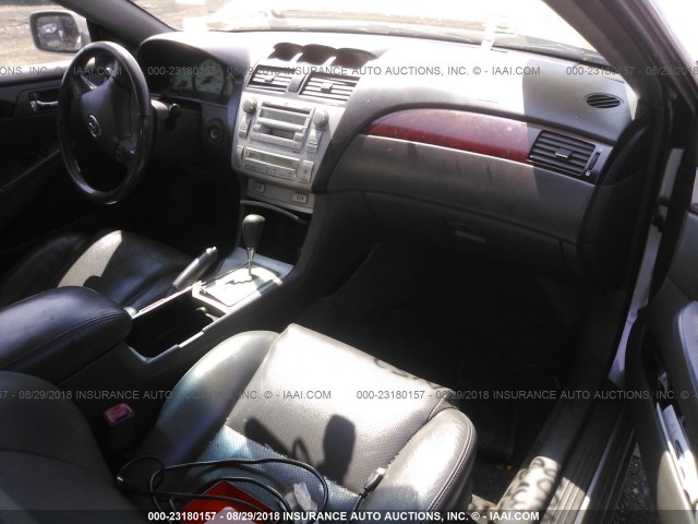 4T1CA30P15U062303 - 2005 TOYOTA CAMRY SOLARA SE/SLE Gümüş foto 5