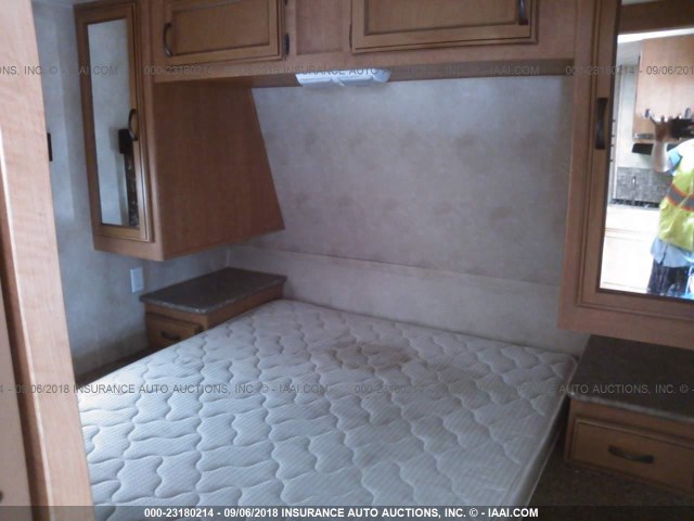 4X4TPUF20DP044144 - 2013 FOREST RIVER PUMA  白色 照片 5