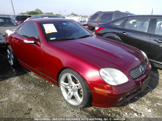 WDBKK65FX2F258897 - 2002 MERCEDES-BENZ SLK 320 RED photo 1