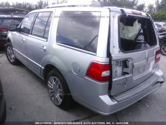 5LMJJ2H55AEJ10763 - 2010 LINCOLN NAVIGATOR WHITE photo 3