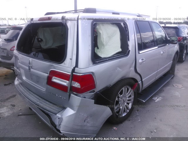 5LMJJ2H55AEJ10763 - 2010 LINCOLN NAVIGATOR WHITE photo 4