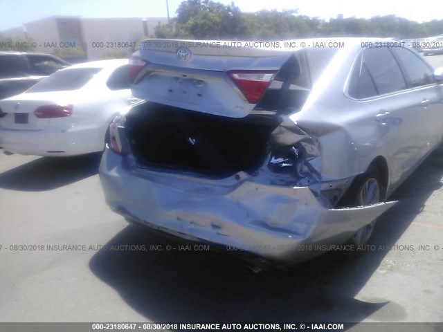 4T1BF1FK5GU189927 - 2016 TOYOTA CAMRY LE/XLE/SE/XSE 银色 照片 6