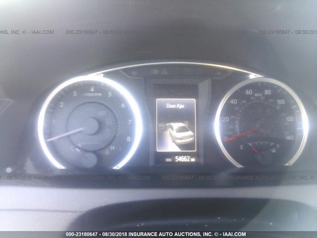 4T1BF1FK5GU189927 - 2016 TOYOTA CAMRY LE/XLE/SE/XSE 银色 照片 7