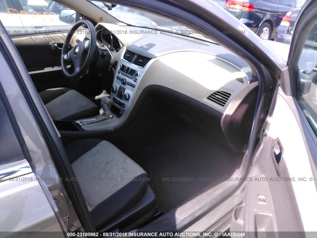 1G1ZB5EB6AF263884 - 2010 CHEVROLET MALIBU LS 棕色 照片 5