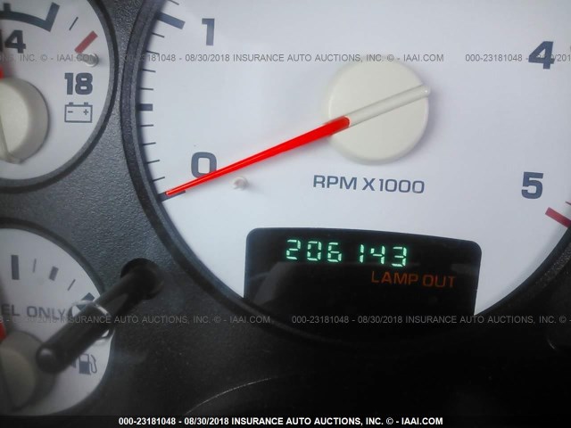 3D7KU28C04G217966 - 2004 DODGE RAM 2500 ST/SLT 银色 照片 7