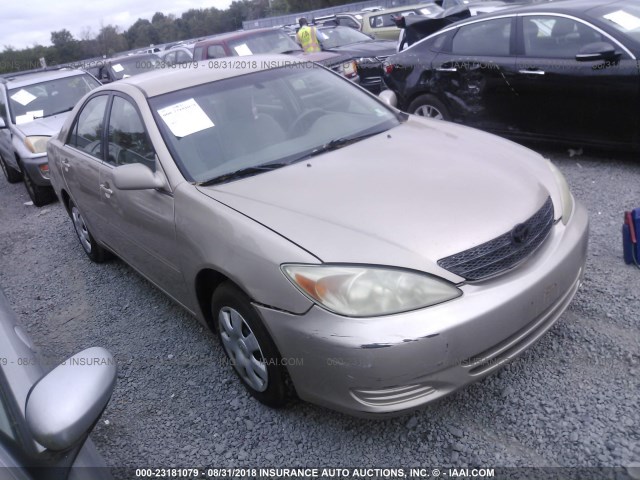 4T1BE32K52U022366 - 2002 TOYOTA CAMRY LE/XLE/SE 金色 照片 1