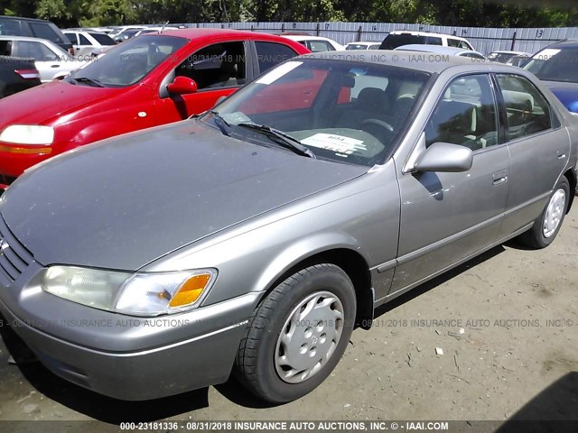4T1BG22K1XU541118 - 1999 TOYOTA CAMRY CE/LE/XLE 灰色 照片 2