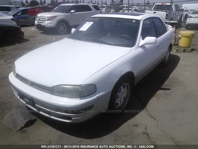 JT2GK13E3R0067154 - 1994 TOYOTA CAMRY XLE WHITE photo 2