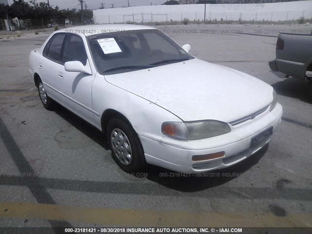 JT2BG12K3T0361079 - 1996 TOYOTA CAMRY DX/LE/XLE WHITE photo 1