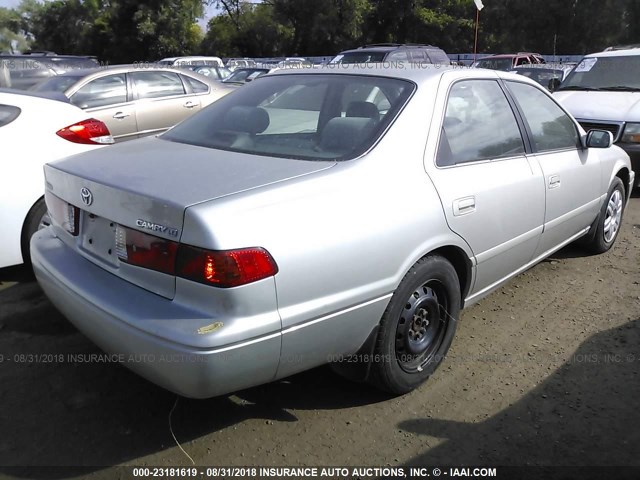 4T1BG22K51U041731 - 2001 TOYOTA CAMRY CE/LE/XLE SILVER photo 4