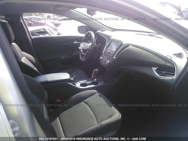 1G1ZB5ST0HF224229 - 2017 CHEVROLET MALIBU LS 银色 照片 5