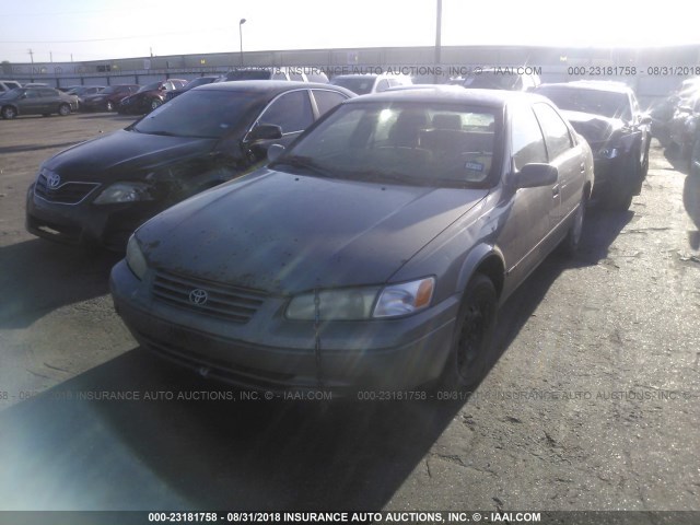 4T1BG22K4XU542814 - 1999 TOYOTA CAMRY CE/LE/XLE 金色 照片 2