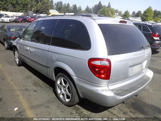 2B4GP44362R702920 - 2002 DODGE GRAND CARAVAN SPORT SILVER photo 3