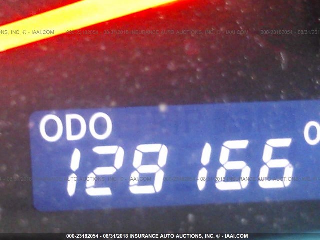 4T1BF3EK2AU008478 - 2010 TOYOTA CAMRY SE/LE/XLE ვერცხლისფერი ფოტო 7