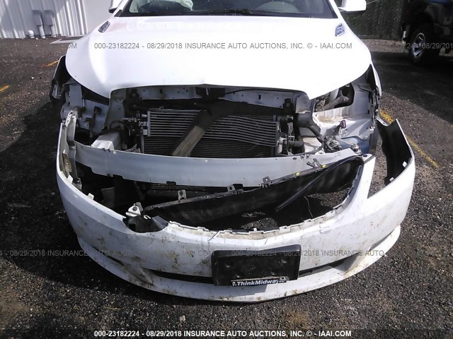 1G4GA5ER9DF285554 - 2013 BUICK LACROSSE WHITE photo 6