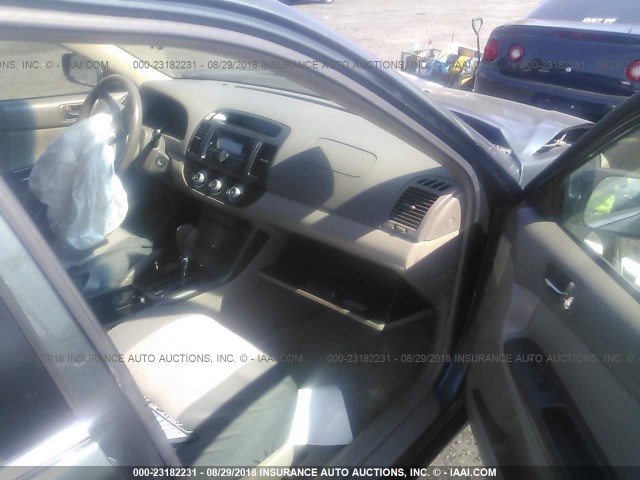4T1BE32K05U076677 - 2005 TOYOTA CAMRY LE/XLE/SE Теңіз көгі фото 5