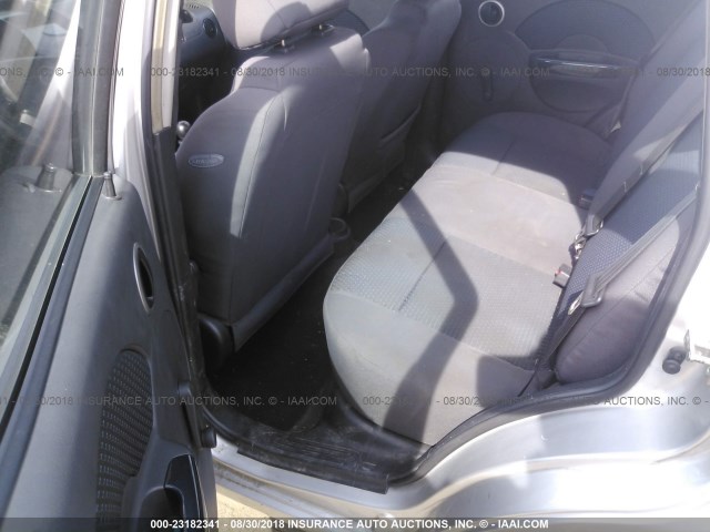 KL1TD66658B256352 - 2008 CHEVROLET AVEO LS SILVER photo 8