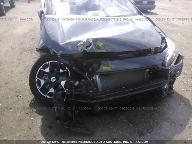 JF2GTADC4JH306302 - 2018 SUBARU CROSSTREK PREMIUM Сұр фото 6