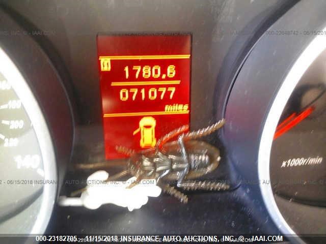 JA4AT2AW4AZ012573 - 2010 MITSUBISHI OUTLANDER ES შავი ფოტო 7