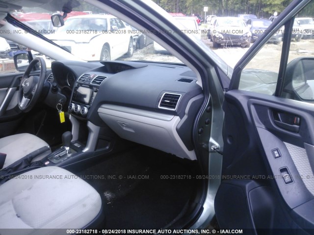 JF2SJAEC9HH592608 - 2017 SUBARU FORESTER 2.5I PREMIUM Dəniz mavisi foto 5