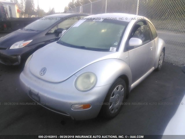 3VWBA21C7XM425214 - 1999 VOLKSWAGEN NEW BEETLE GL 银色 照片 2